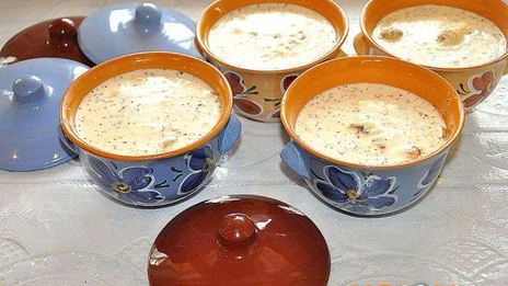 грибы с овощами в горшочках