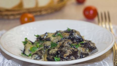 грибы в сметане в духовке запеченные с сыром