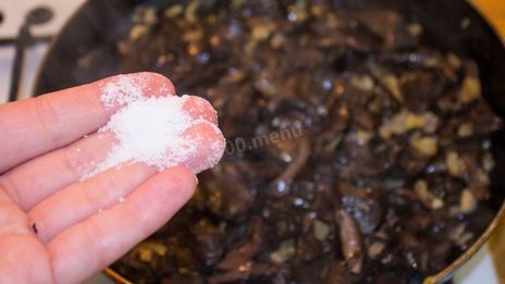 грибы в сметане в духовке запеченные с сыром