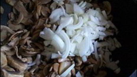 грибы в сметане