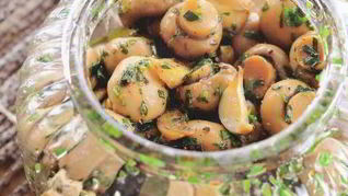 Пряные шампиньоны под водочку