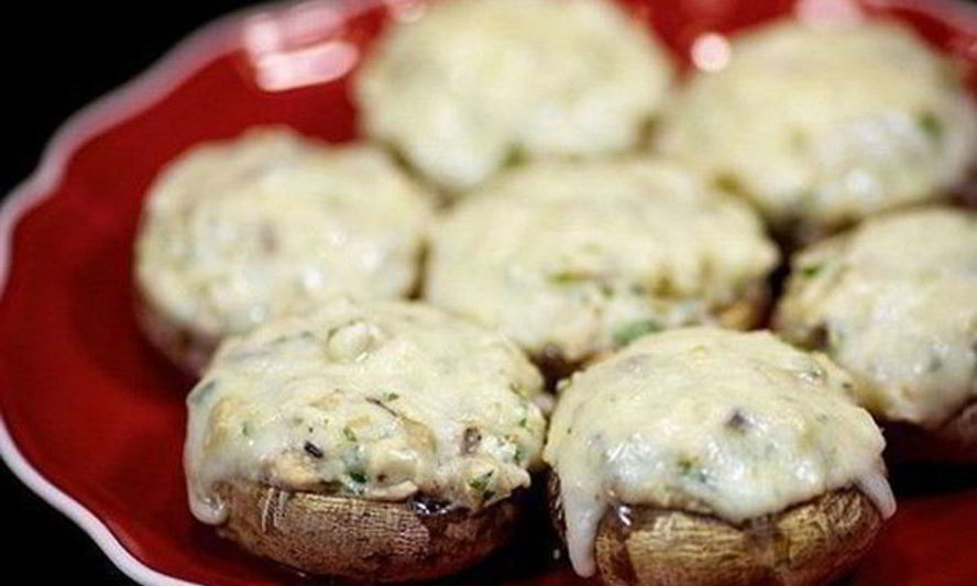 Рецепт шампиньоны, фаршированные курицей и сыром