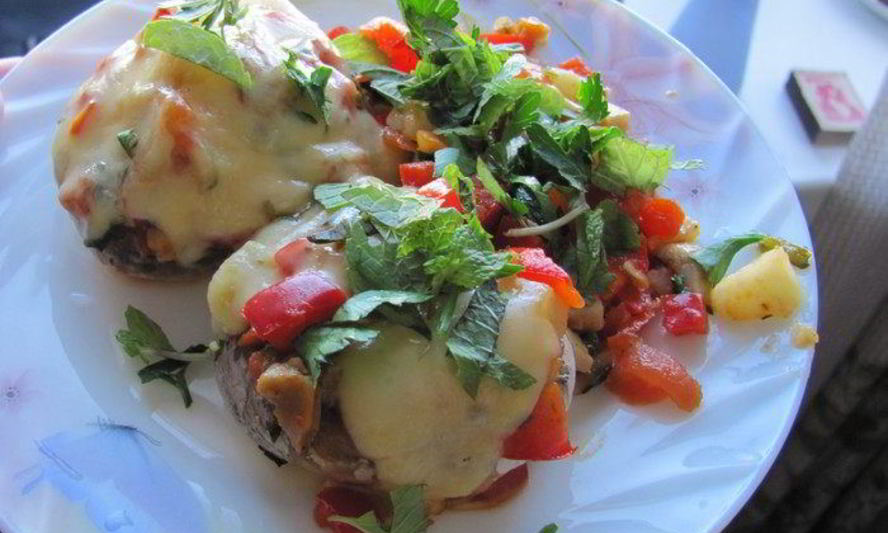 Рецепт шампиньоны, фаршированные овощами