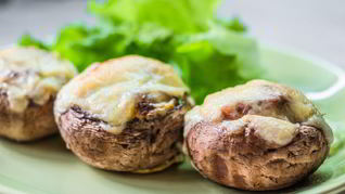 Шампиньоны фаршированные