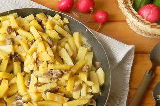 Шампиньоны с картошкой жареные