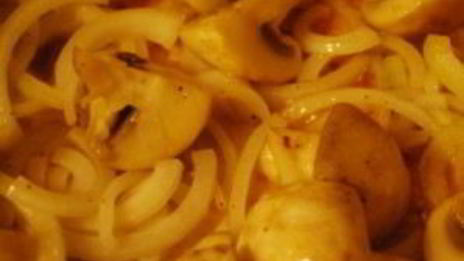 шампиньоны со сметаной