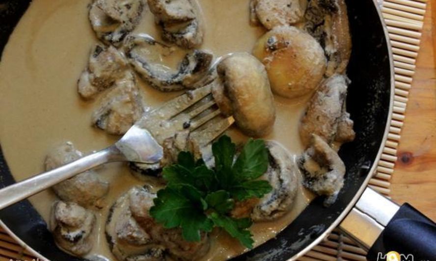 Рецепт шампиньоны в сметанно-соевом соусе