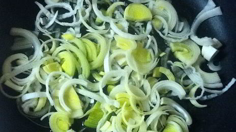 шампиньоны в вине и сливках