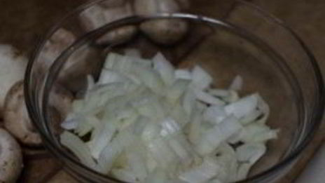 шампиньоны в вине