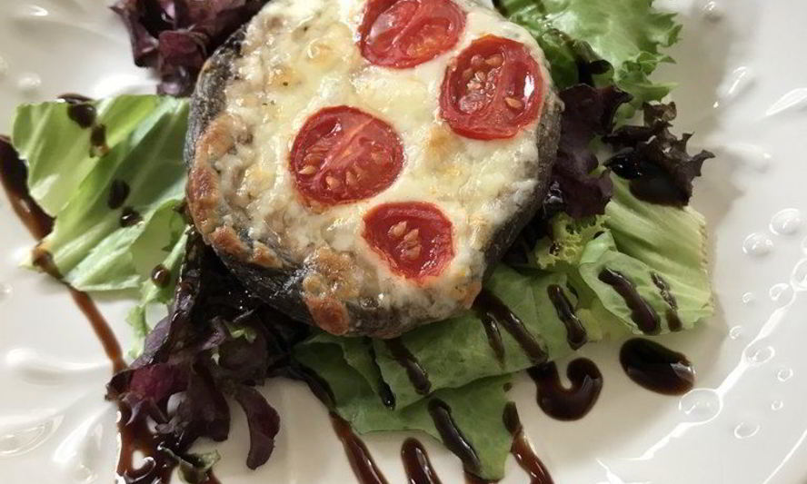 Рецепт шампиньоны, запеченные с сыром и помидорами