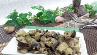 Жареные грибы с баклажанами