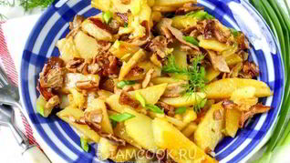 Жареные рыжики с картошкой