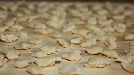 говяжий гуляш с чипетками