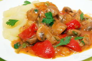 Грибной гуляш