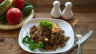 Гуляш из баклажанов