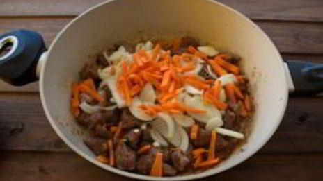 гуляш из говядины в духовке