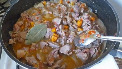 гуляш из куриной печени