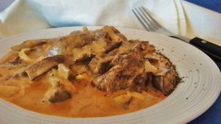 Гуляш из печени говяжьей