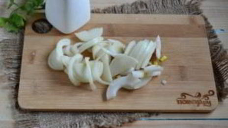 гуляш из печени со сметаной