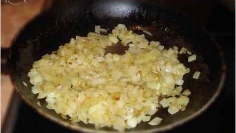 гуляш на вине, с картофелем и чипетками