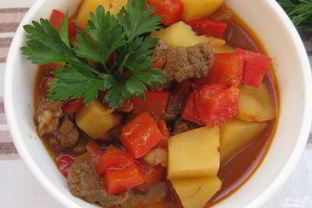 Гуляш по-венгерски из говядины