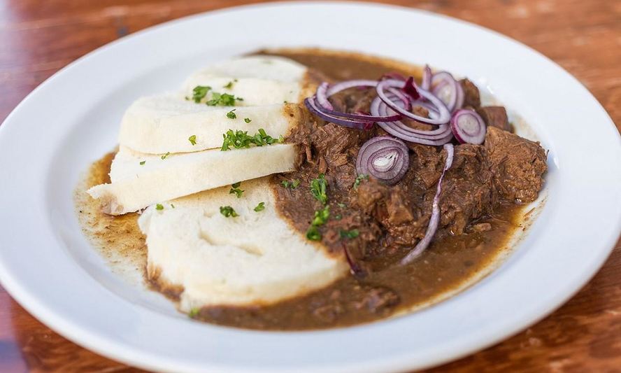 Рецепт гуляш с кнедликами