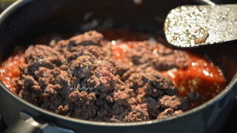 гуляш с пастой