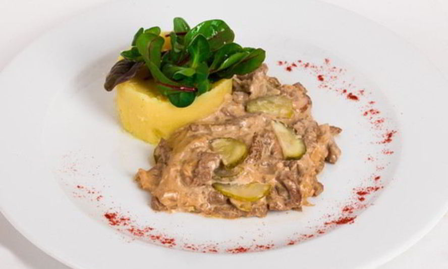 Рецепт гуляш с солеными огурцами по-крестьянски