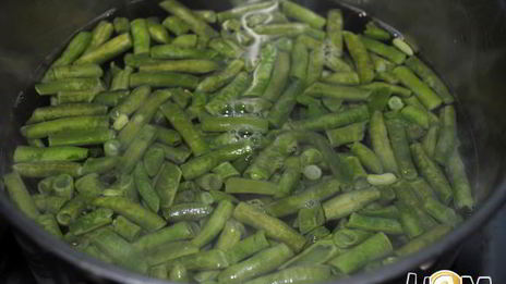 гуляш со стручковой фасолью по-гречески