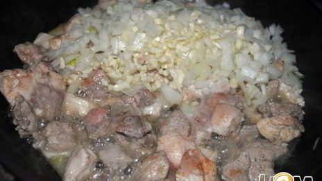 гуляш со стручковой фасолью по-гречески