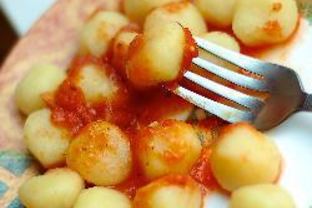 Картофельные ньокки с томатным соусом