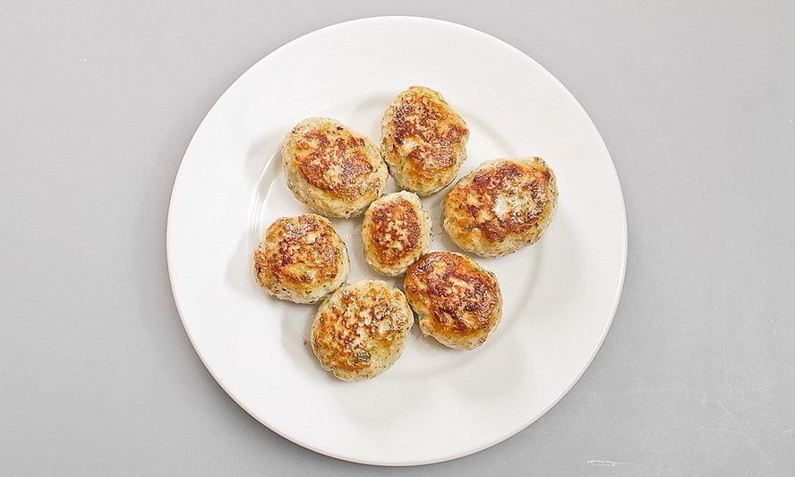 Рецепт деревенские котлеты из кролика с пряными травами и пармезаном