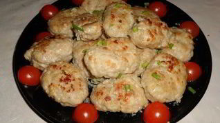 Домашние котлеты из свинины и курицы
