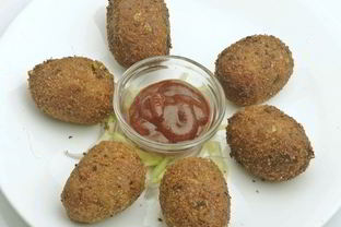 Гороховые котлеты с мясной начинкой