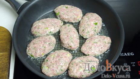 котлеты из фарша с манкой без яиц