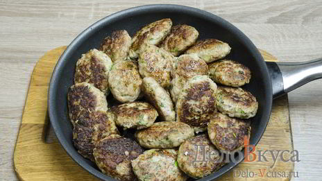 котлеты из фарша с манкой без яиц