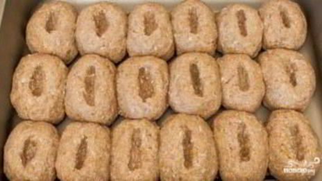 котлеты из фарша в духовке с подливкой