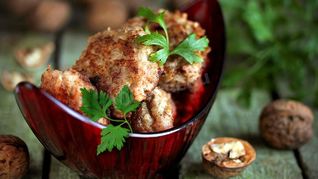 Котлеты из грецких орехов