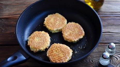 котлеты в вафельных коржах