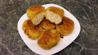Рубленые котлеты из куриного филе с сыром