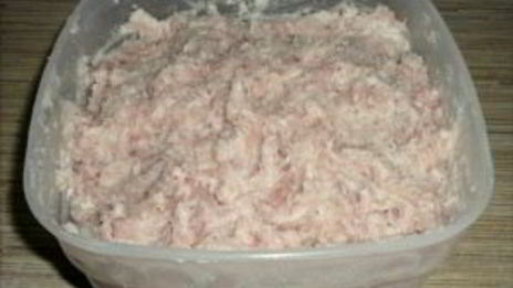 рыбные котлеты из щуки с салом