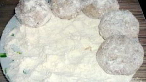 рыбные котлеты из щуки с салом