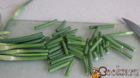 свиная котлета на косточке с летними овощами