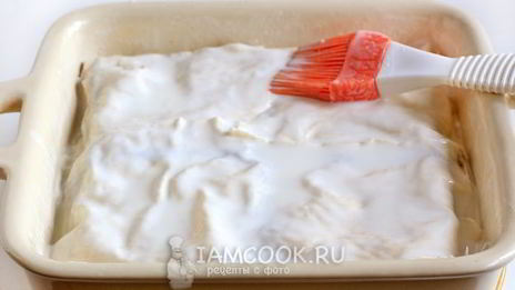 лазанья из лаваша с фаршем и сметанным соусом