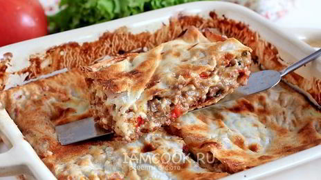 лазанья из лаваша с фаршем и сметанным соусом