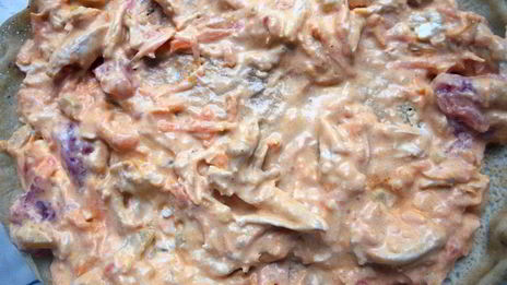 лазанья из ржаных блинчиков с курицей, томатами и базиликом