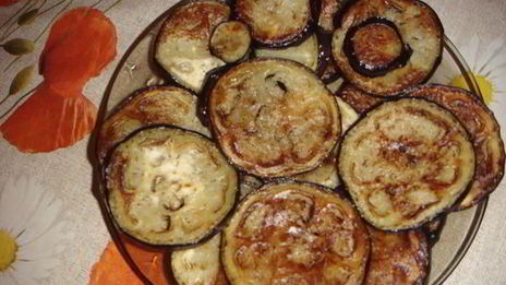 лазанья с фаршем, баклажанами и грибами