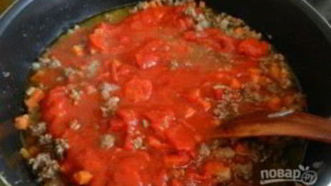 лазанья с говядиной и томатами