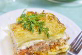 Лазанья с лососем и укропом