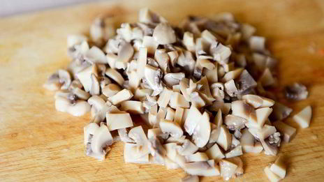 лазанья с мясом и грибами